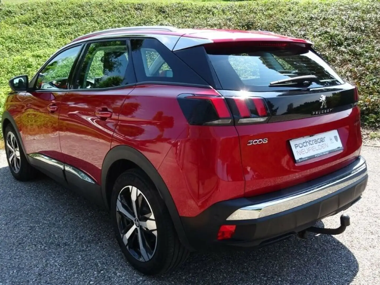 Peugeot 3008 Allure BHDi 130 EAT8 Anhängevorrichtung Rot - 2