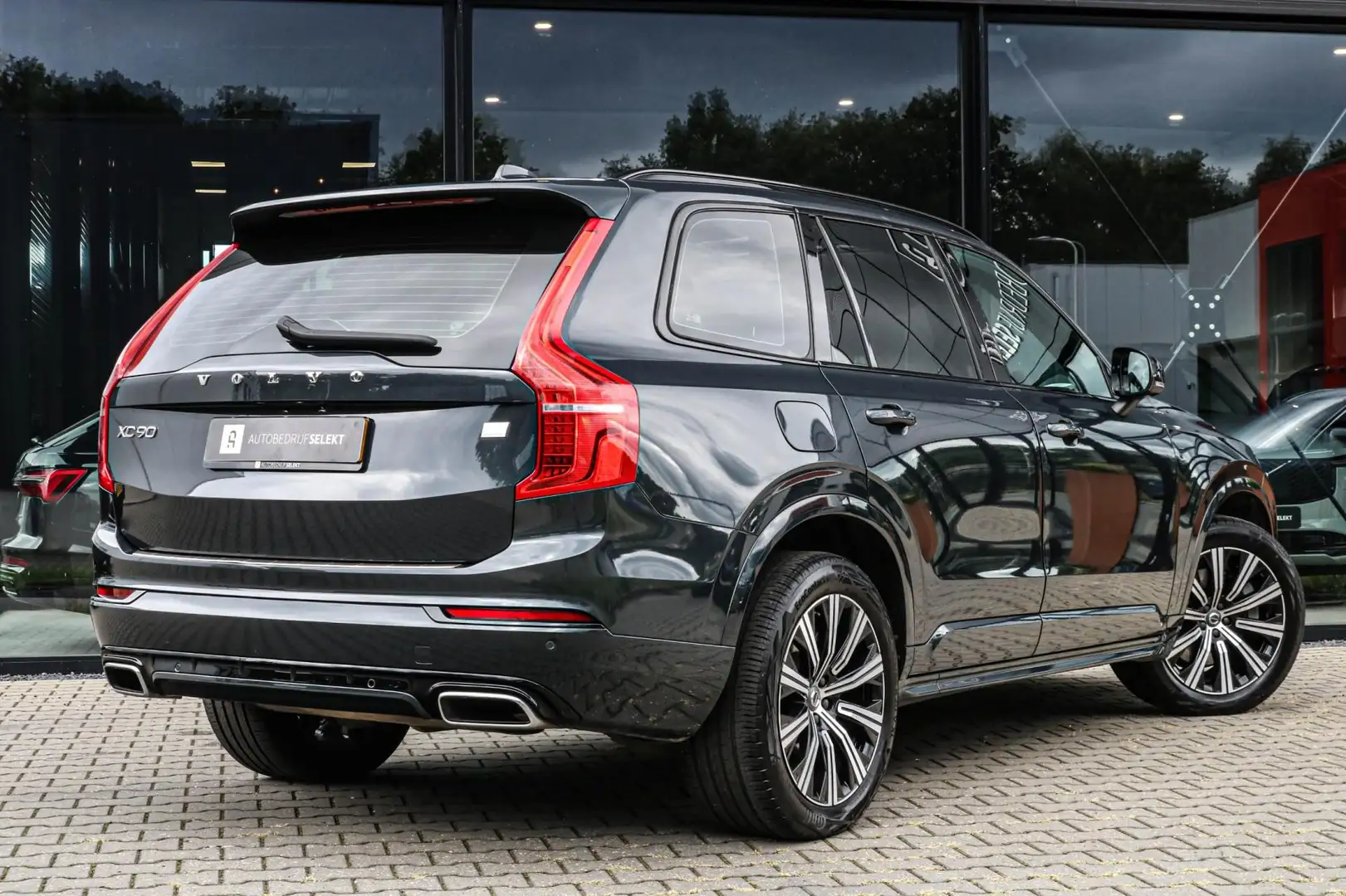 Volvo XC90 2.0 T8 R-Design - PANO - LUCHTVERING - HARMAN KARD Gris - 2