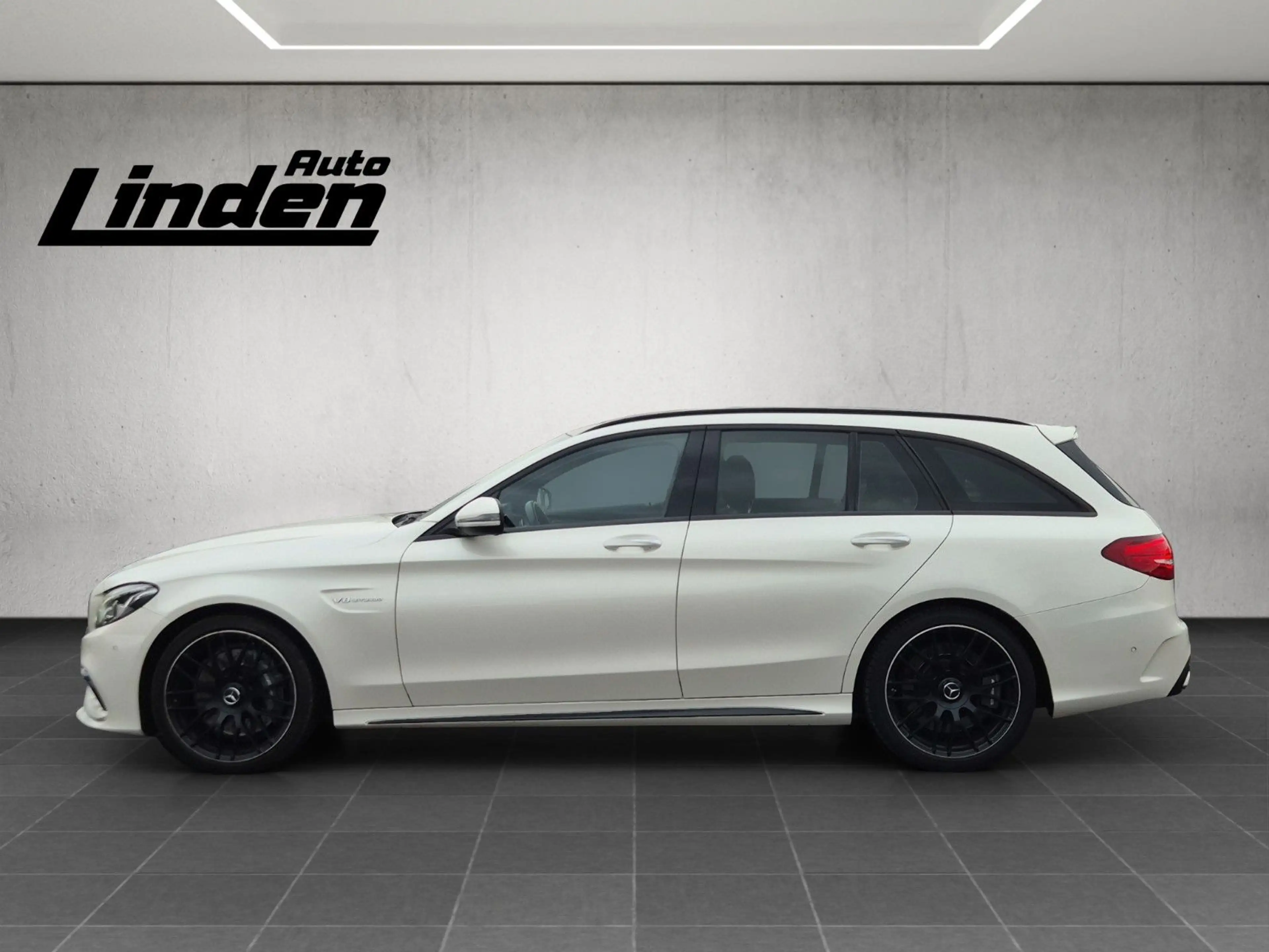 Mercedes-Benz C 63 AMG C63 AMG T Performance Pano Leder Kamera Keyless — photo 2