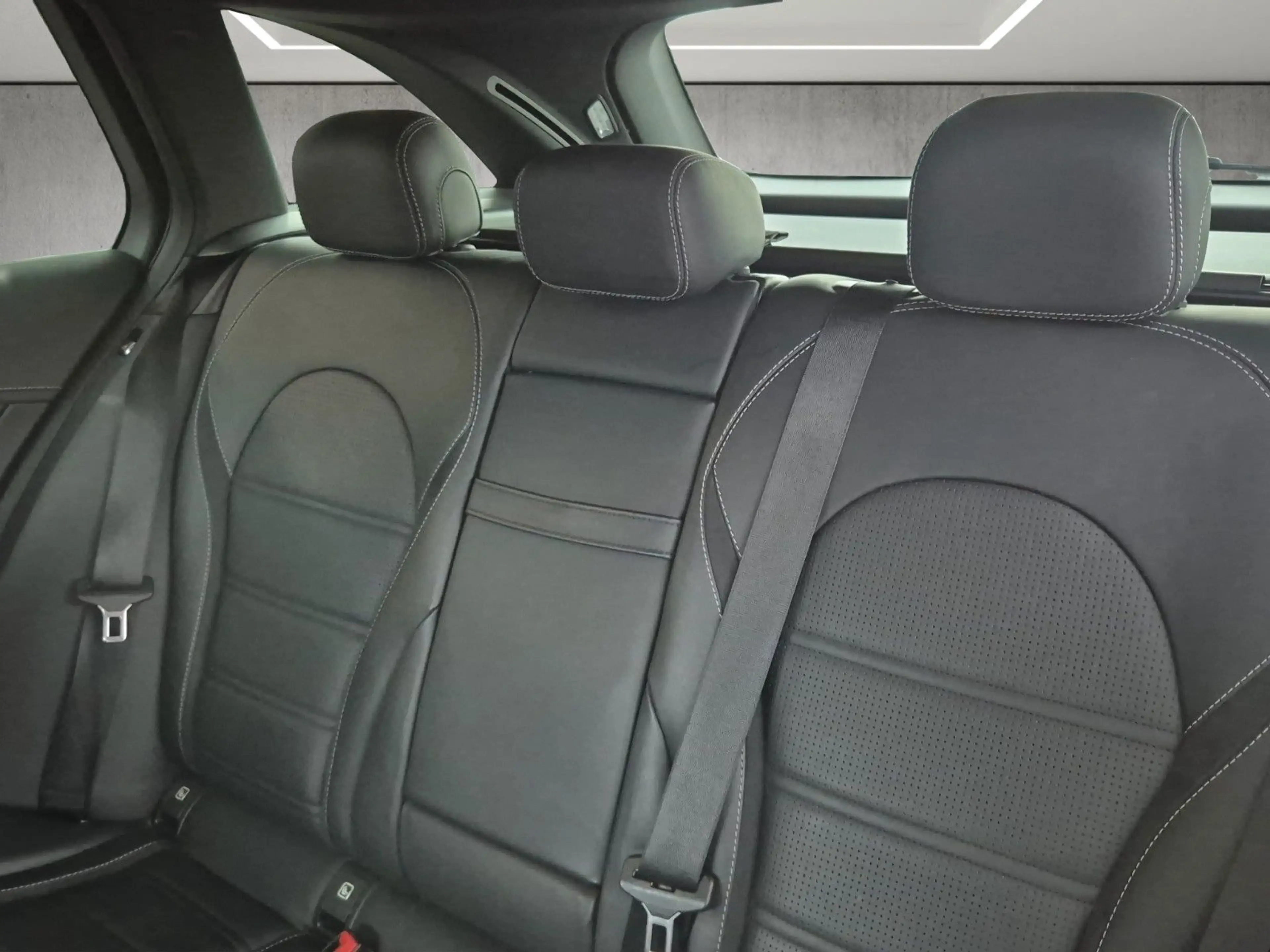 Mercedes-Benz C 63 AMG C63 AMG T Performance Pano Leder Kamera Keyless — photo 12