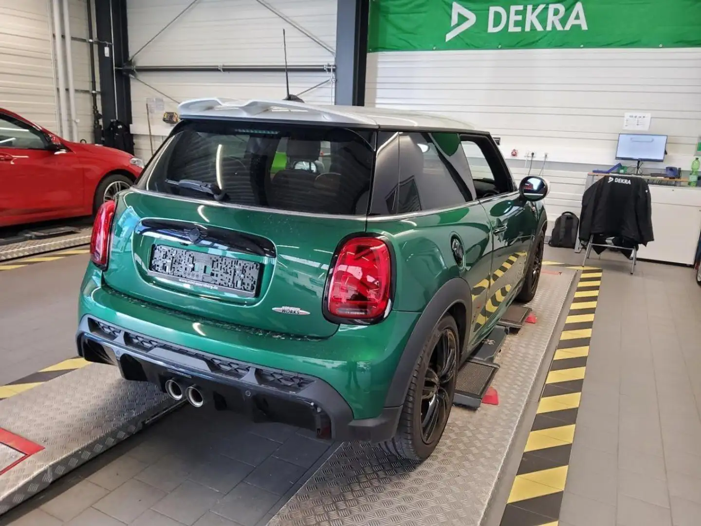 MINI John Cooper Works *Head-up*Nappa*RüKa*1.Hand*sh Grün - 2