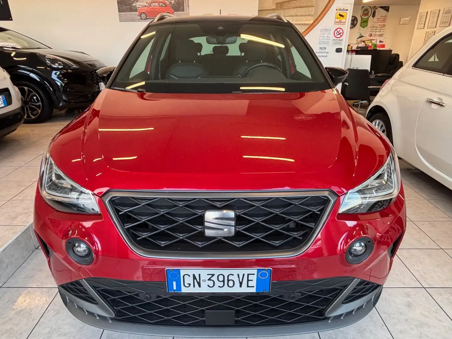 SEAT Arona Arona 2023 1.0 ecotsi FR 95cv Rosso - 2