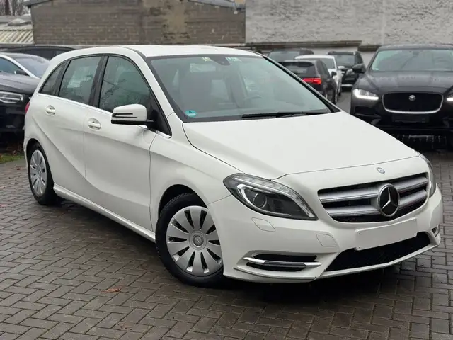 Mercedes-Benz B 200 CDI Sportp.*Navi*Kamera*Szhz*BiXenon