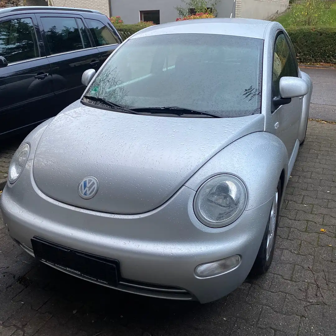 Volkswagen New Beetle 2.0 en vogue Klima Alufelgen Fahrwerk Euro 4 Zilver - 1