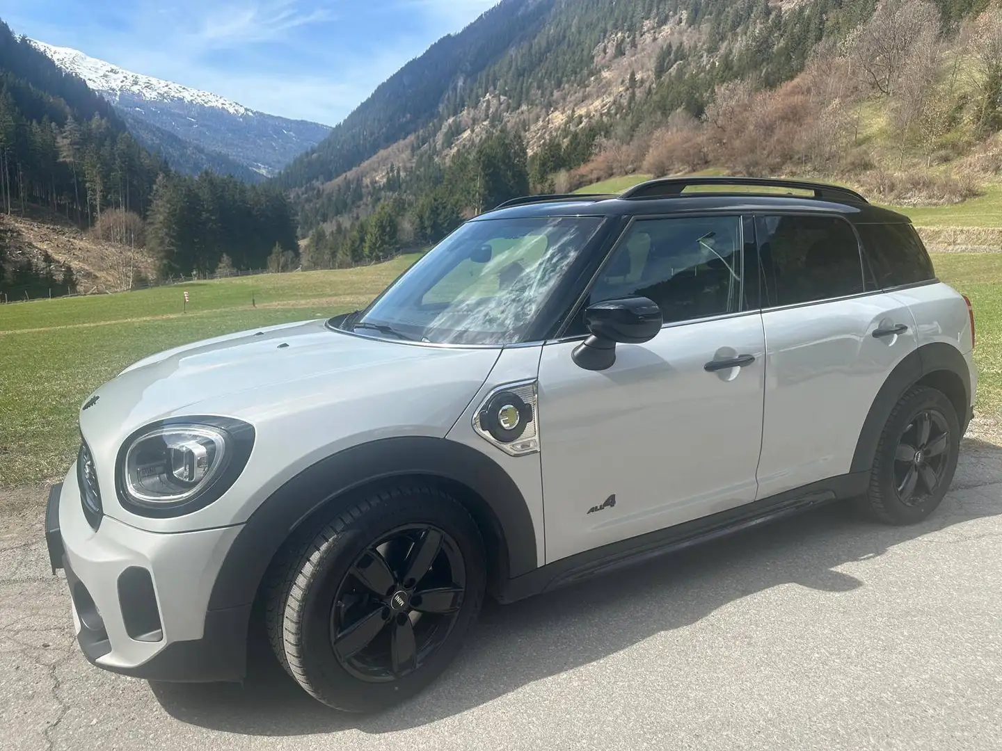 MINI Cooper SE Countryman MINI Countryman Cooper Hybrid PHEV SE ALL4 Aut. Cooper SE Silber - 1