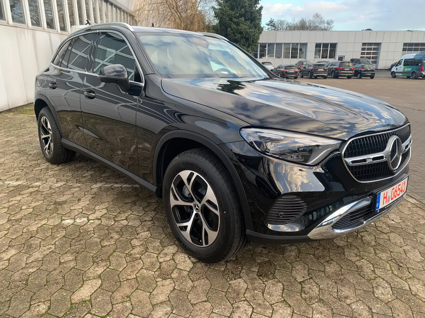 Mercedes-Benz GLC 300 GLC 300 e 4Matic+Pano+AHK+ Noir - 2