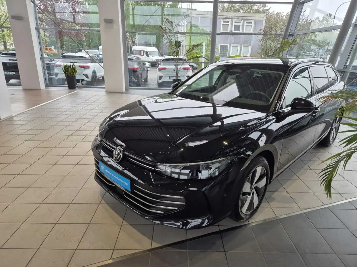 Volkswagen Passat Variant Passat 1.5 TSI Variant Business AHK NAVI KAMERA IQ Schwarz - 2