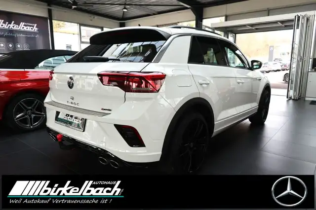 Volkswagen T-Roc view 4