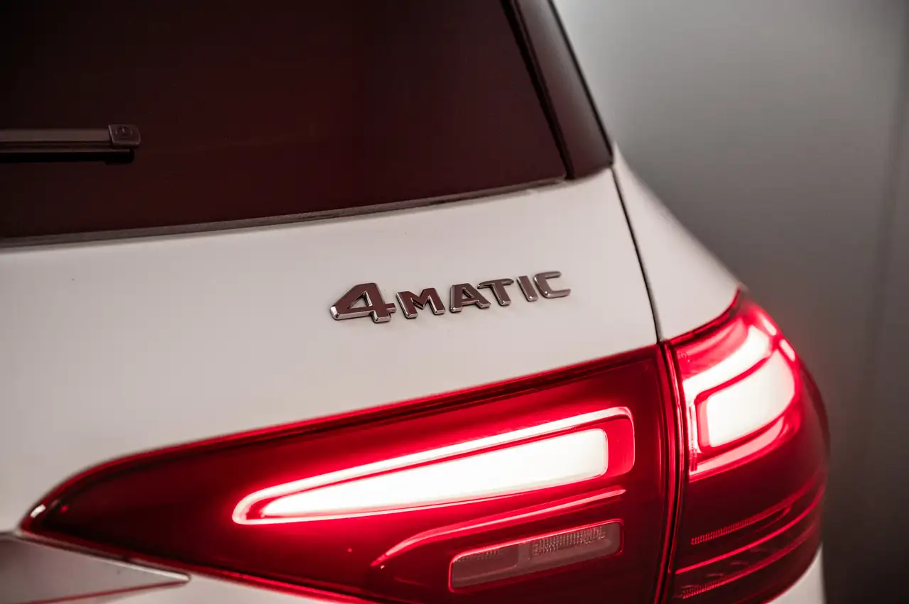 Mercedes-Benz GLE photo Mercedes-Benz GLE