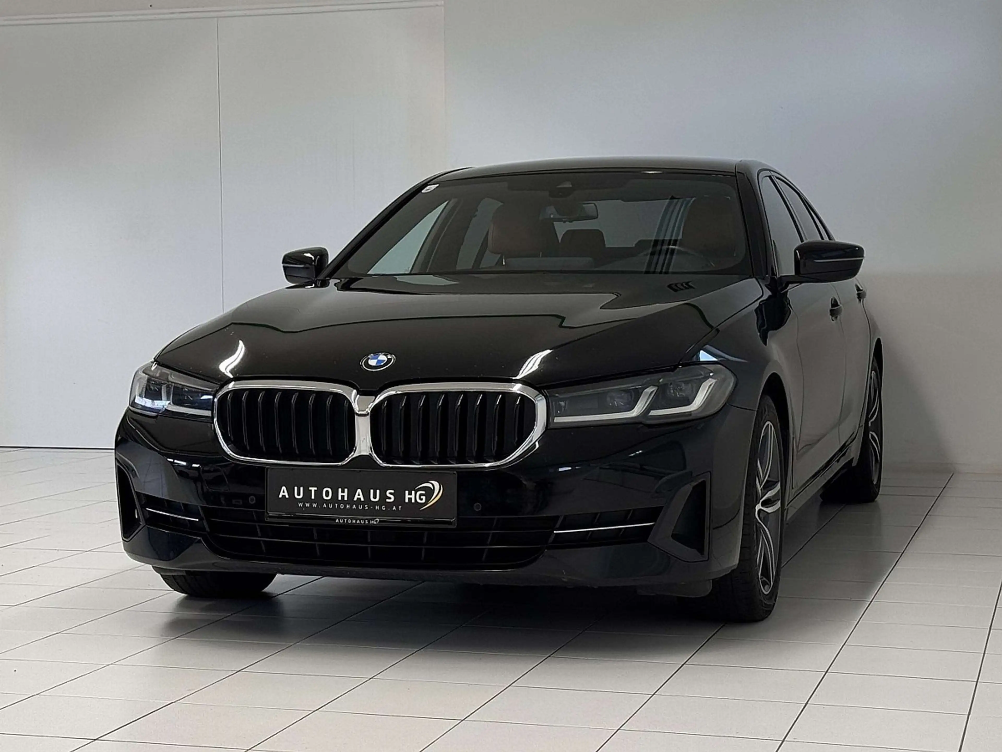 BMW 530 i Aut.*1.BESITZ*HARMAN-KARDON*LED*SHZ* — photo 3