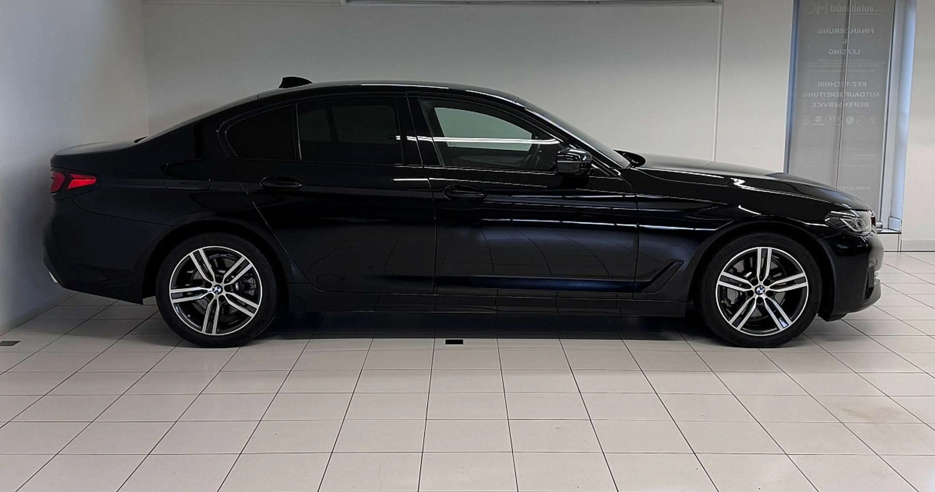 BMW 530 i Aut.*1.BESITZ*HARMAN-KARDON*LED*SHZ* — photo 5