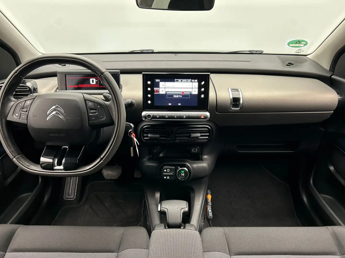 Citroen C4 Cactus 1.2 PureTech Shine | Navigatie | Cruise/Control | Negro - 2