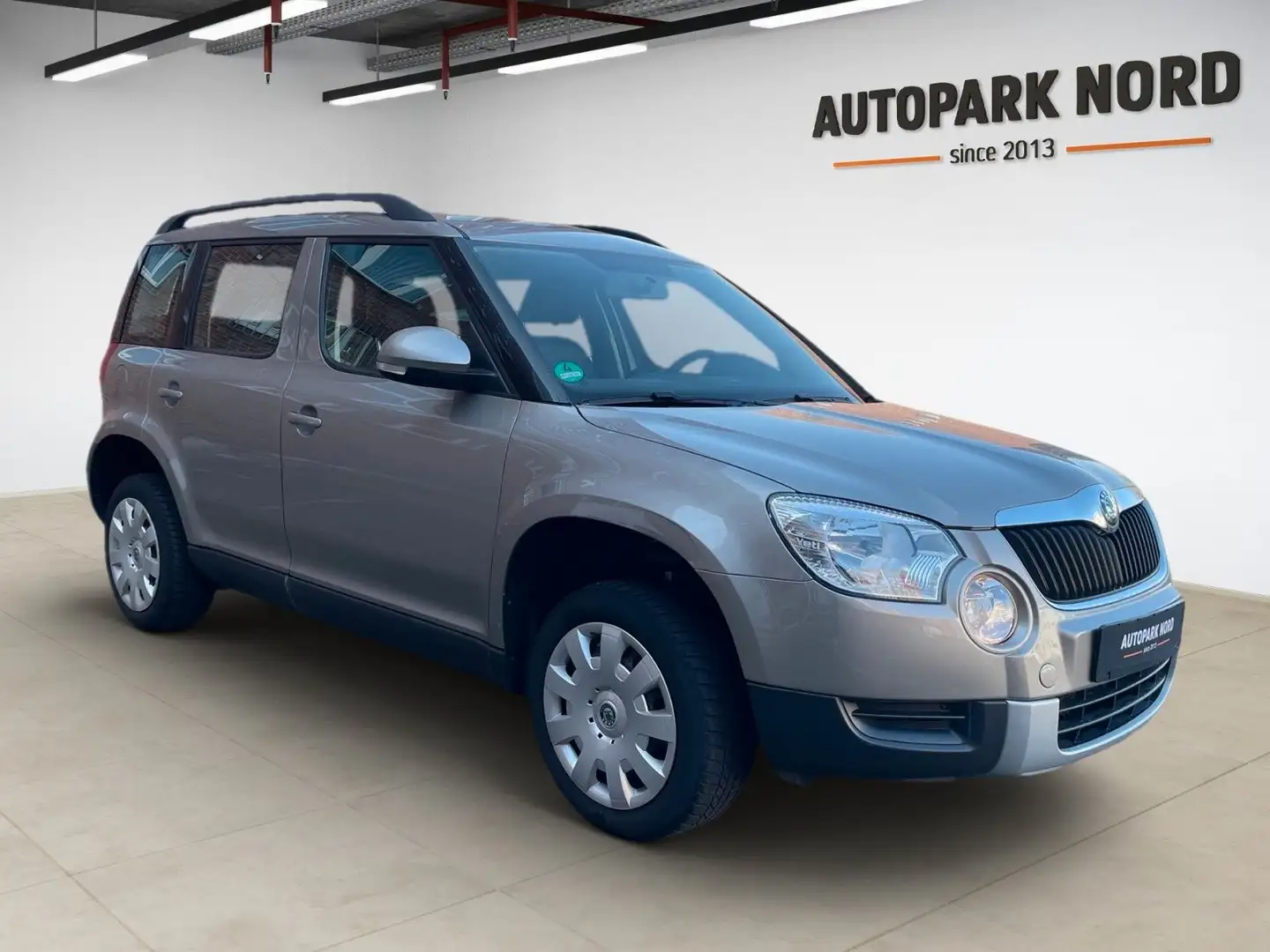 Skoda Yeti Active Plus Edition/KLIMA/SHZ/8-fach/2.HAND Beige - 2