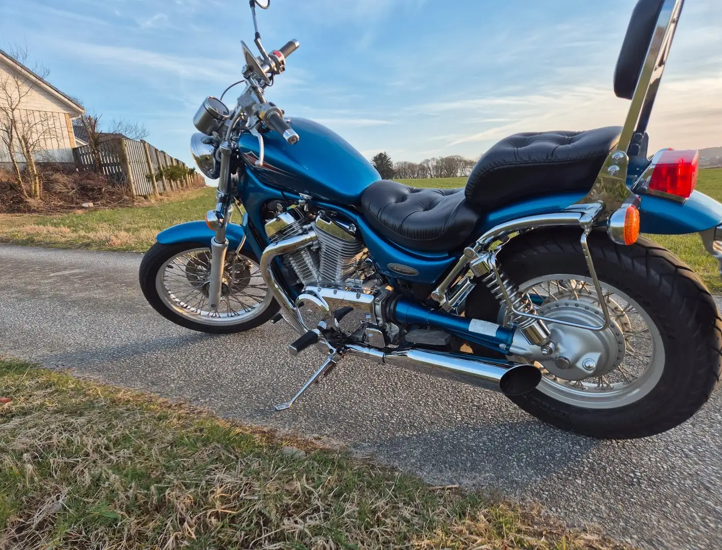 Suzuki VS 600 Intruder Kék - 2