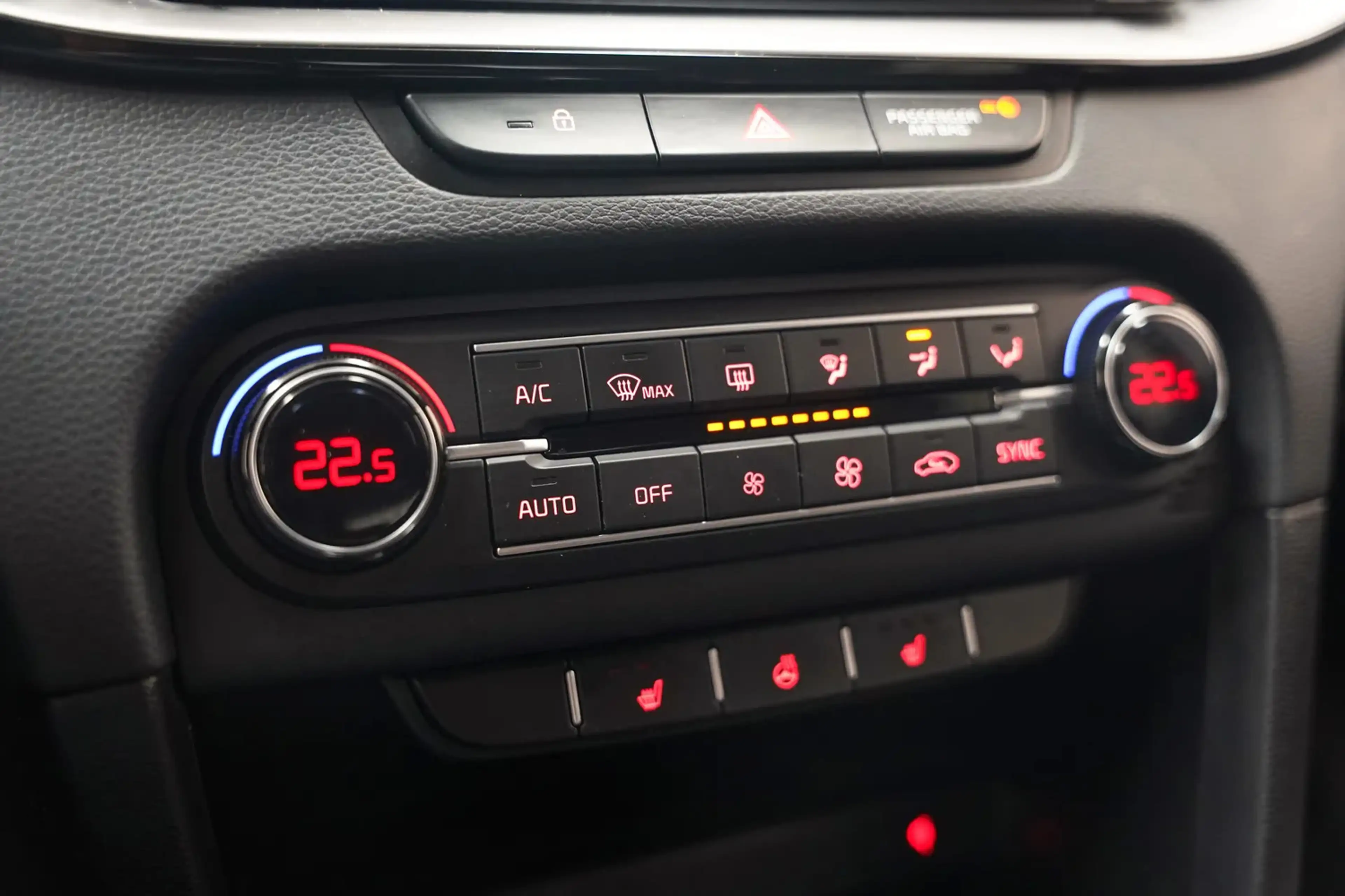 Kia Ceed / cee'd 1.5 T-GDi 160pk DynamicPlusLine [ LED Navi Camera — photo 10