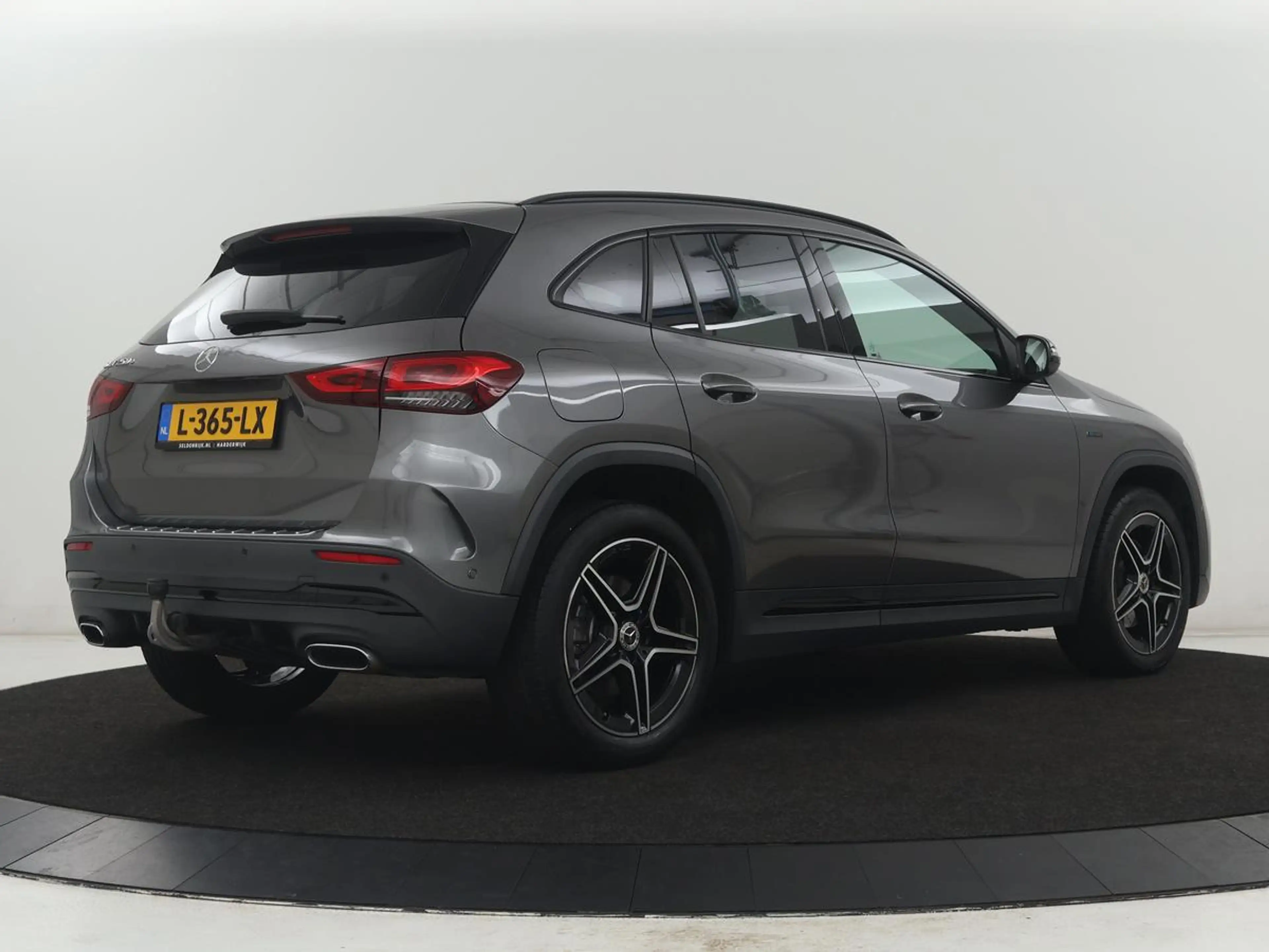 Mercedes-Benz GLA 250 e Business Solution AMG Limited | SOH 95,2% | Lede — photo 35