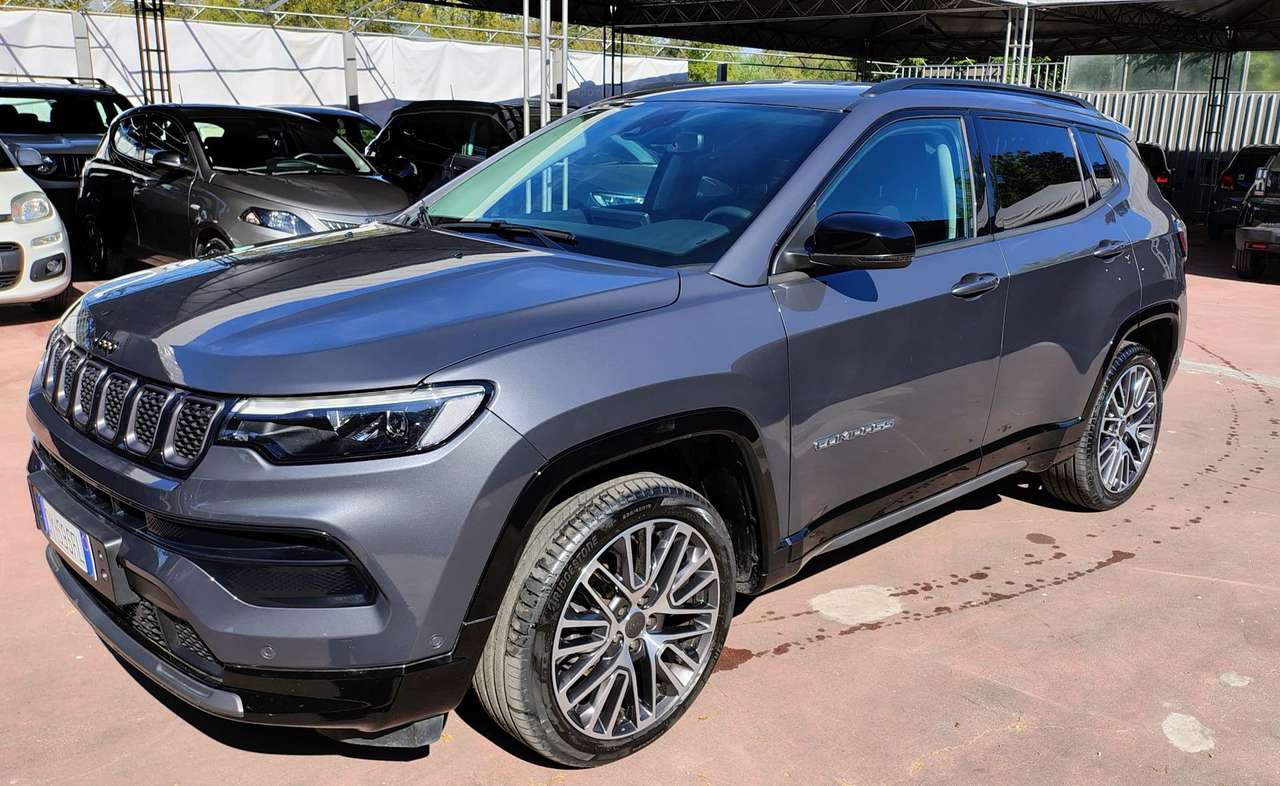 Jeep Compass 1.5 Turbo MHEV T4 96kW Summit DDCT