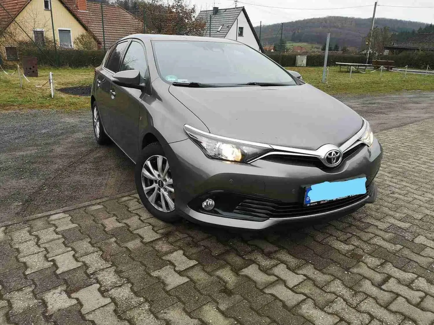 Toyota Auris 1.2 Turbo Touring Sports Edition S+ Grau - 1