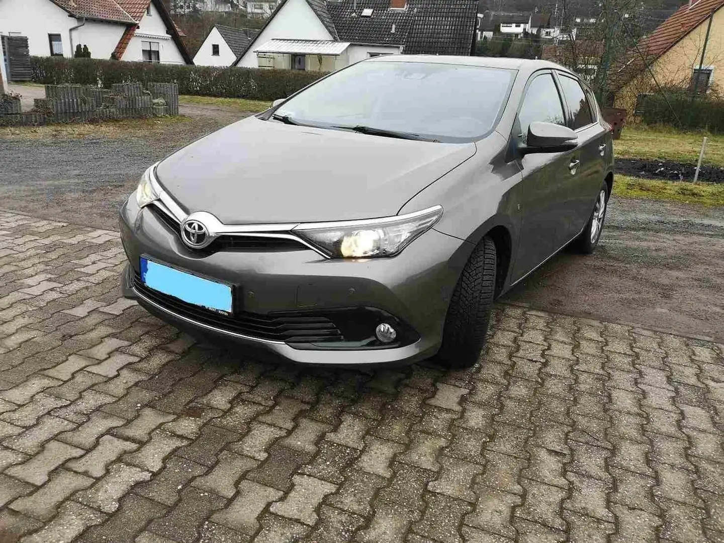 Toyota Auris 1.2 Turbo Touring Sports Edition S+ Grau - 2