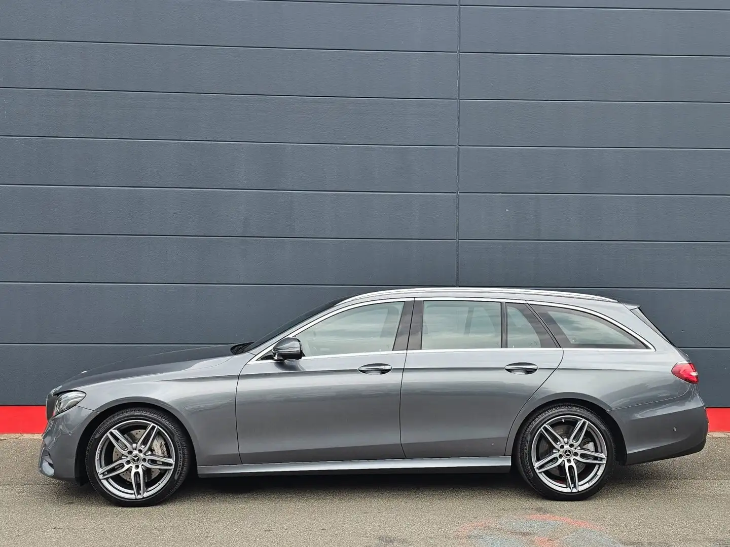 Mercedes-Benz E 450 E 43 AMG/E450 4Matic *Digital Tacho*Nappa Leder Gris - 2