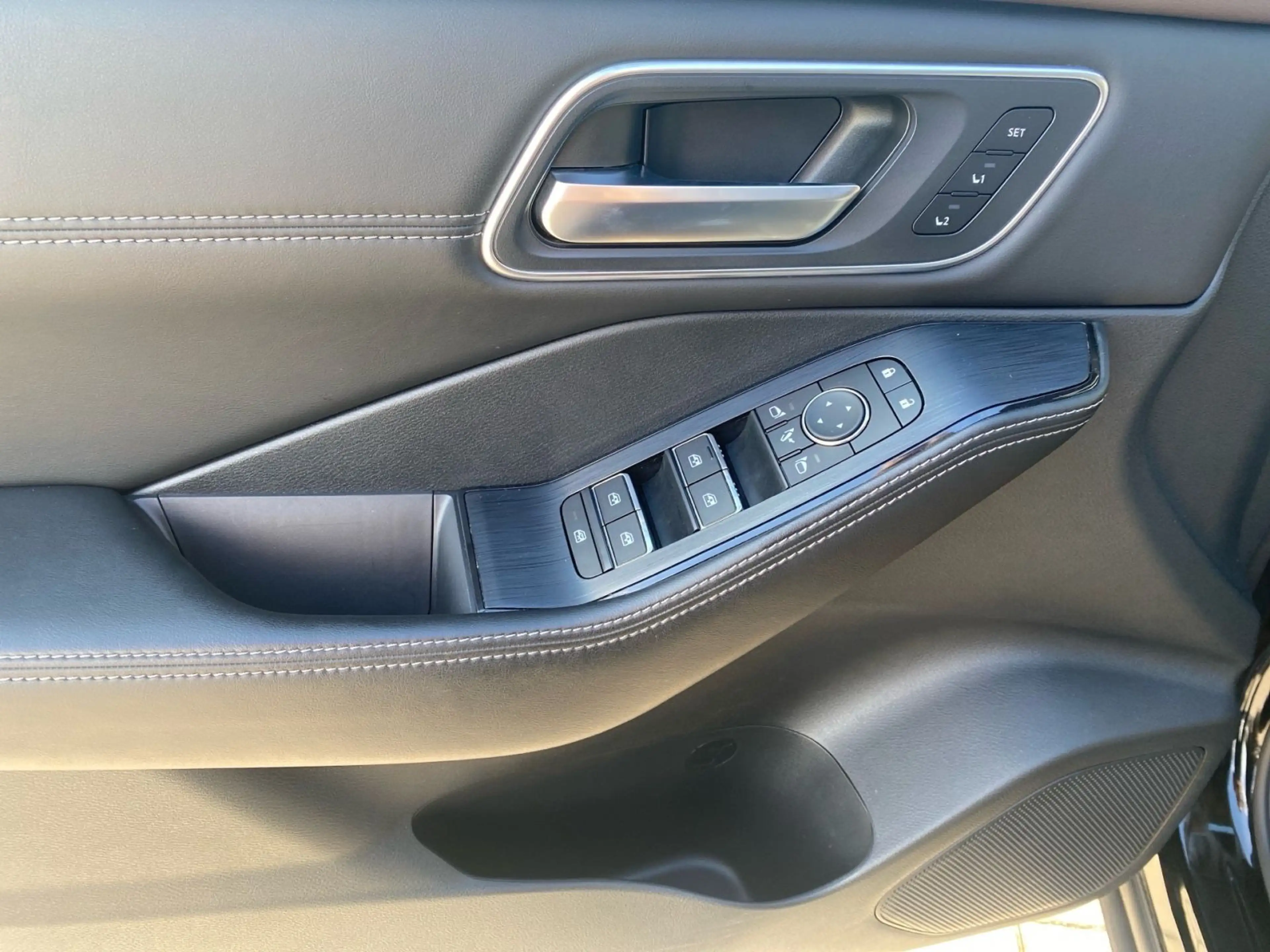 Nissan X-Trail | 1.5 VC-T e-4ORCE | Tekna+ | WKR | Dach — photo 12