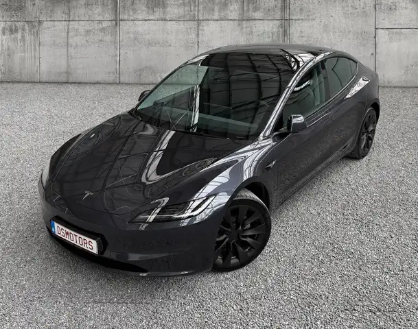 Tesla Model 3 RWD | Premium versie | Stealth Grey | 19" Nova velgen | HW4