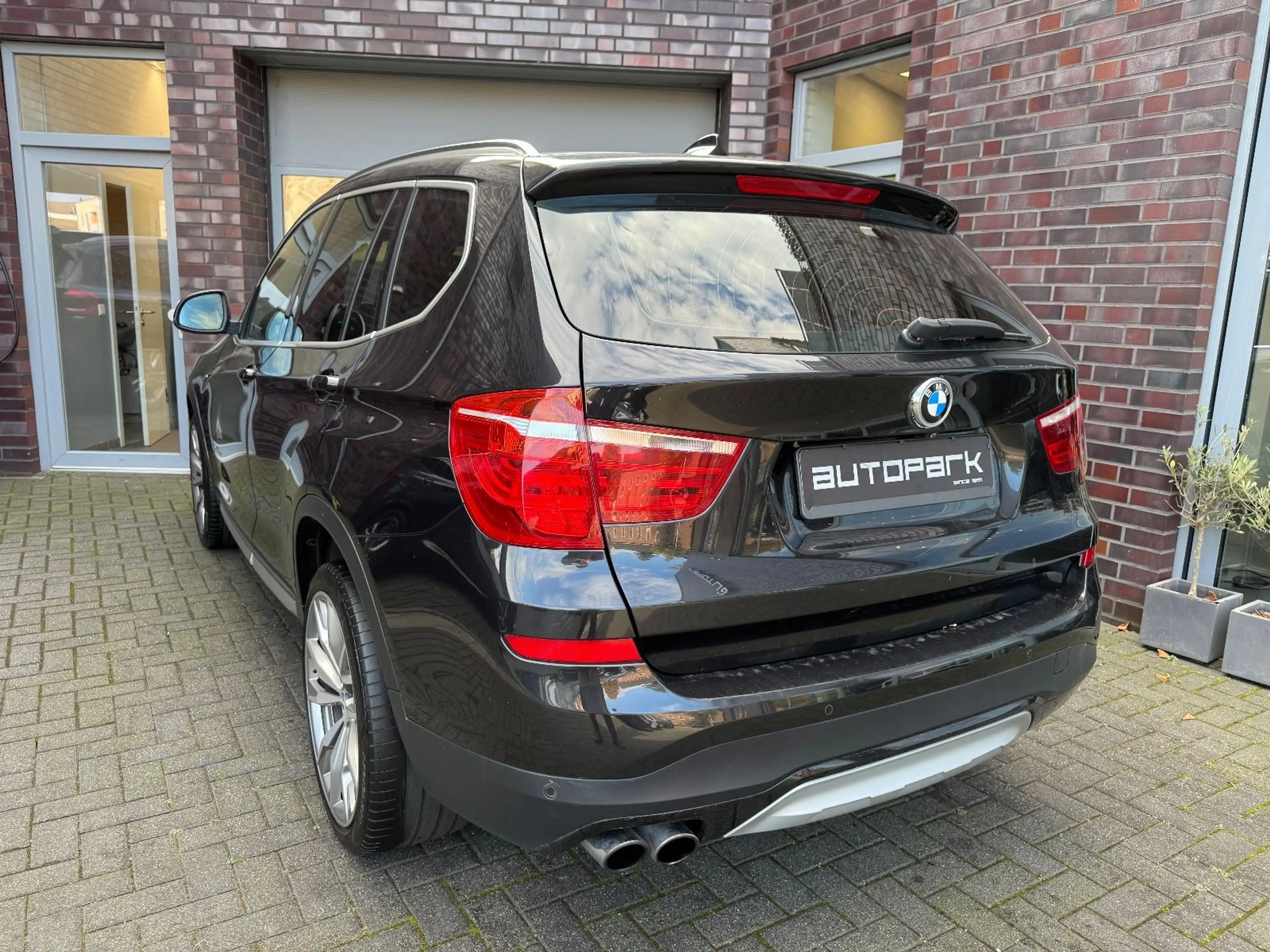 BMW X3 xDrive 30 d Xline LM18°Pano°Navi Prof°RFK AHK — photo 8