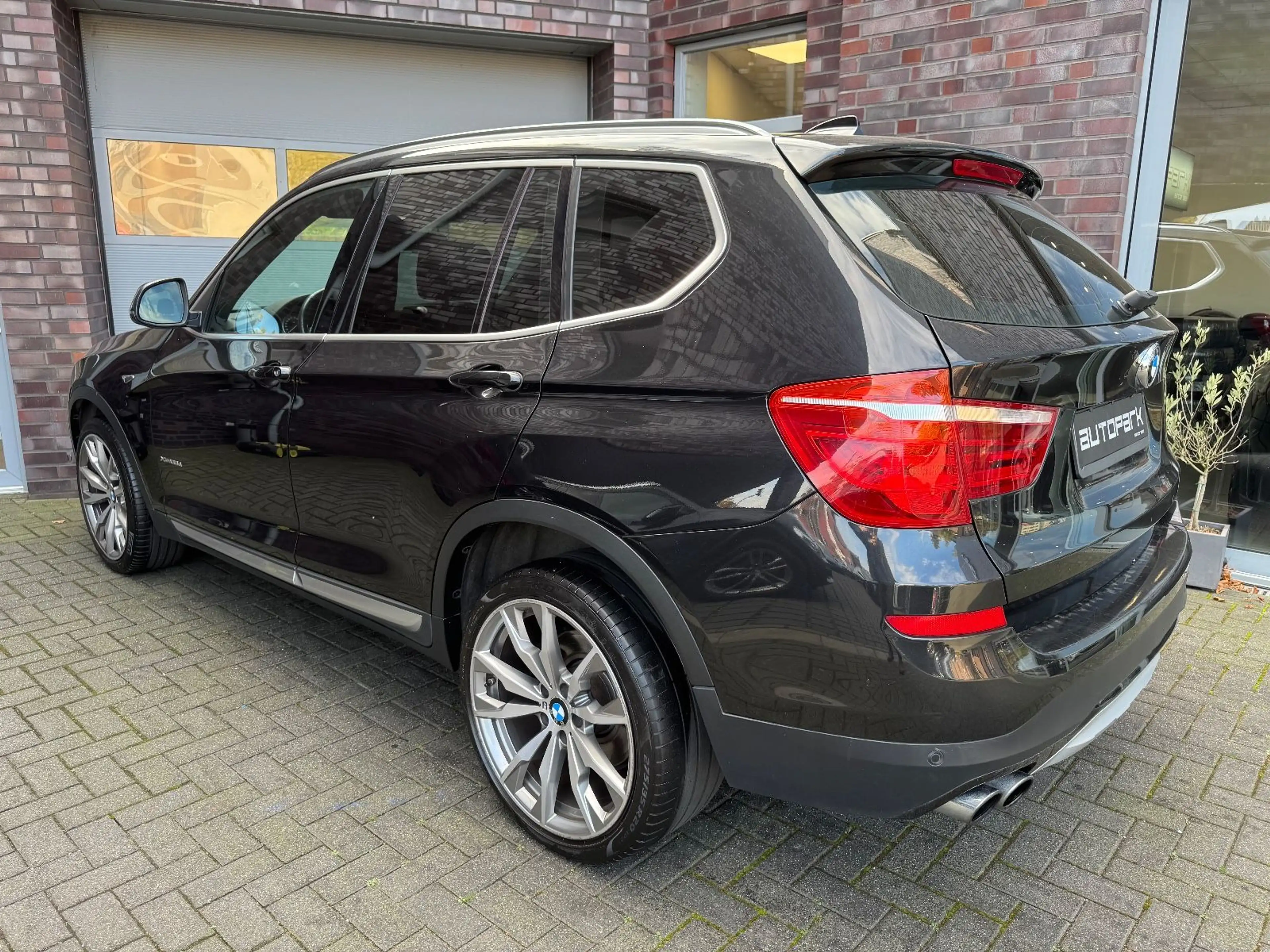 BMW X3 xDrive 30 d Xline LM18°Pano°Navi Prof°RFK AHK — photo 7