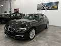 BMW 320 Serie 3 F30 2015 Berlina 320d Luxury auto Grau - thumbnail 2