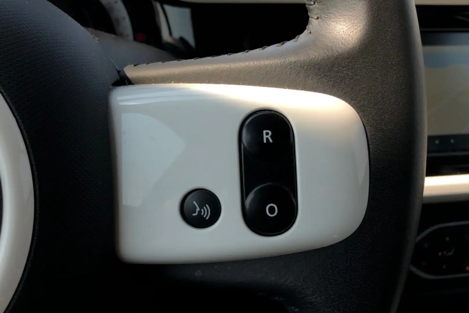 Renault Twingo Electric Zen R80 60kW Batería 20kW/h Blanco - 2