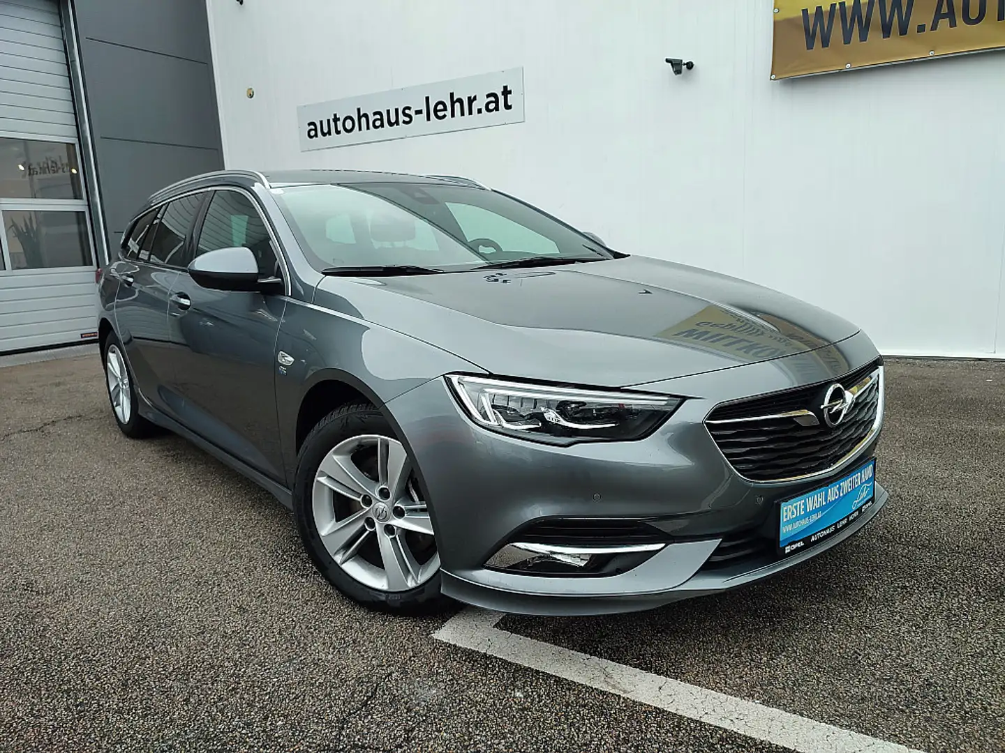 Opel Insignia ST 2,0 CDTI BlueInjection Ultimate Automatik //... Gris - 1
