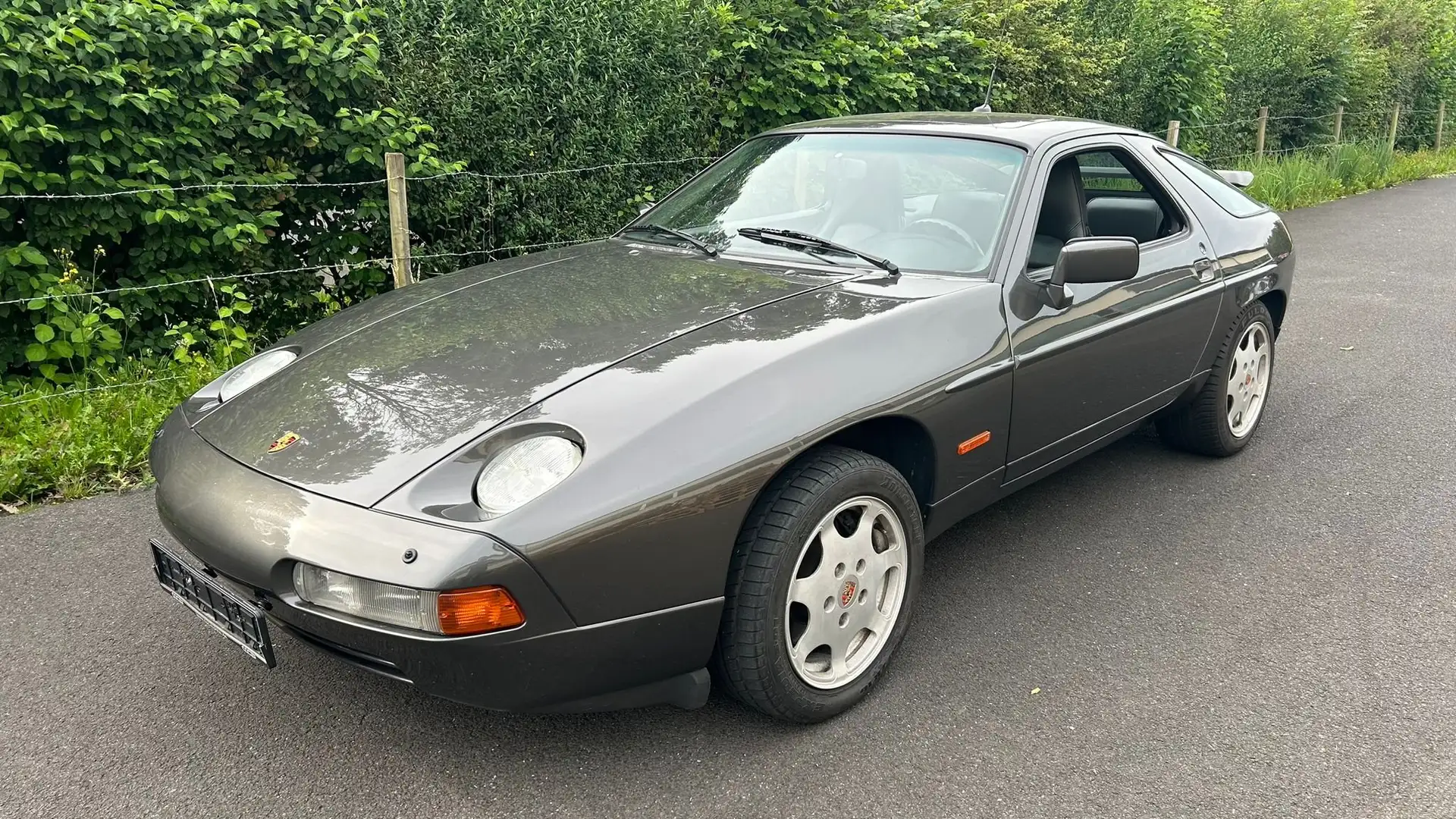 Porsche 928 GT Nero - 2