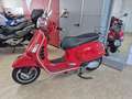 Vespa GTS 300 Rood - thumbnail 2