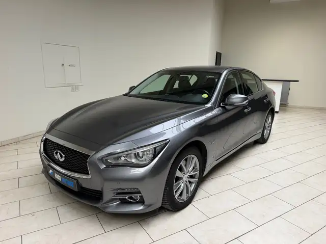 Infiniti Q50 Q50 2.2d