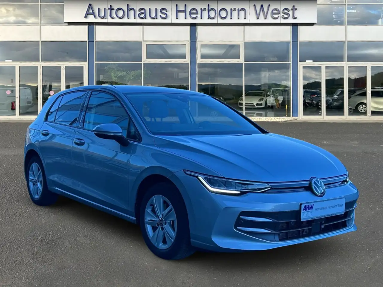 Volkswagen Golf VIII 1.5 eTSI Life DSG LED Navi Allwetterreifen As 2