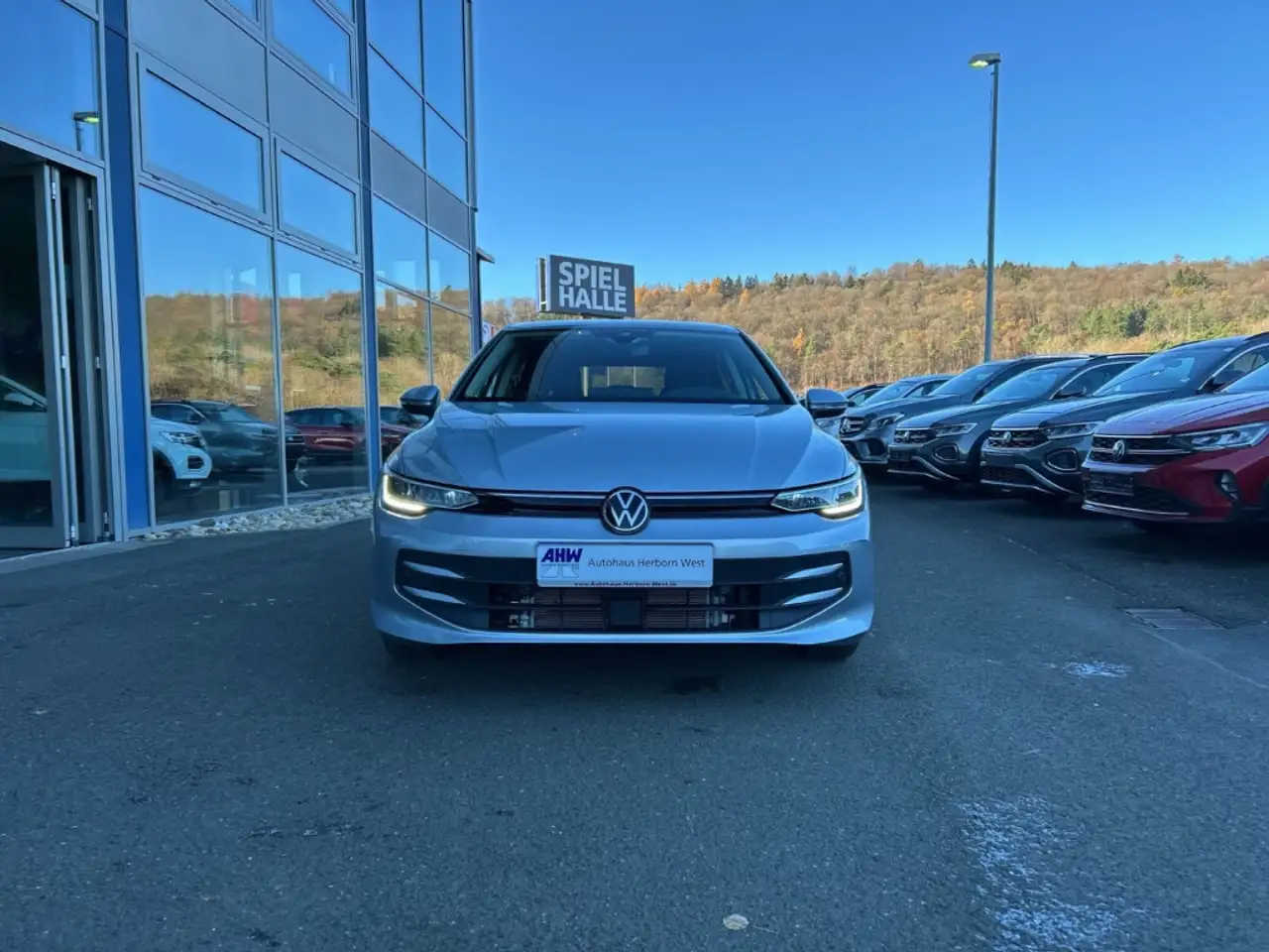 Volkswagen Golf VIII 1.5 eTSI Life DSG LED Navi Allwetterreifen As 17