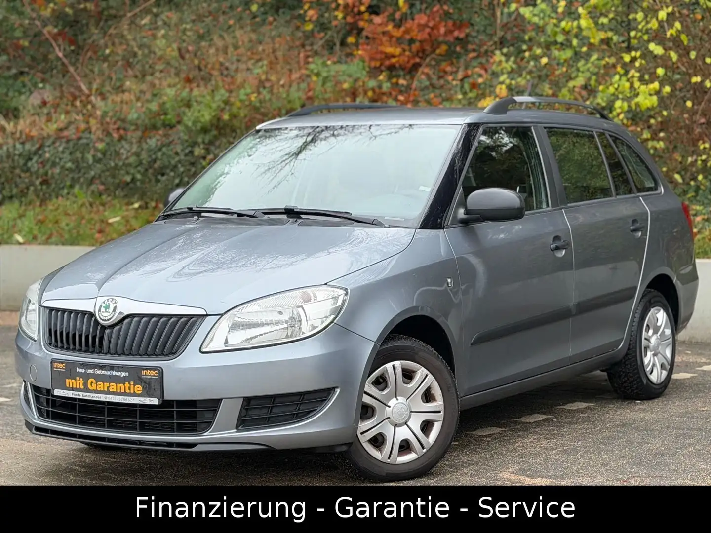 Skoda Fabia 1.2l Combi/KLIMA/TÜV NEU/EURO 5/ZV/SERVO Grau - 1