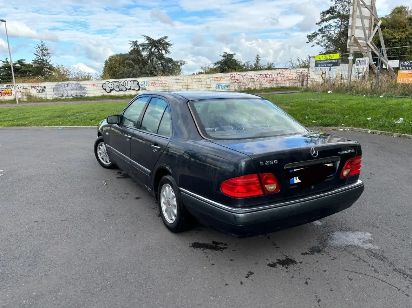 Mercedes-Benz E 290 E290 TD Elégance Bleu - 2
