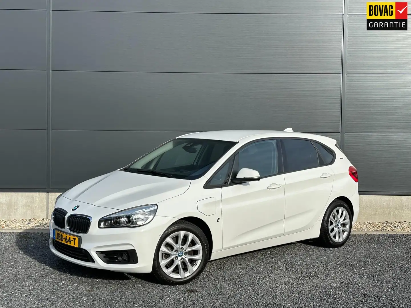 BMW 225 2-serie Active Tourer 225xe iPerformance Executive Wit - 1
