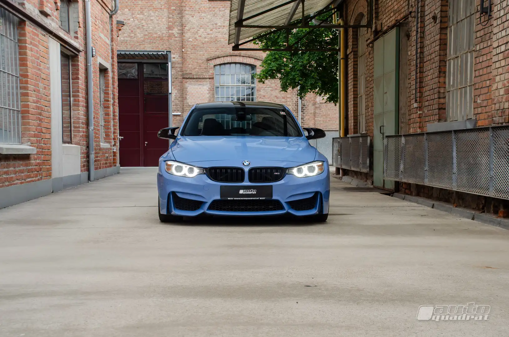 BMW M3 F80 - DKG - Yas Marina Blau Blau - 2