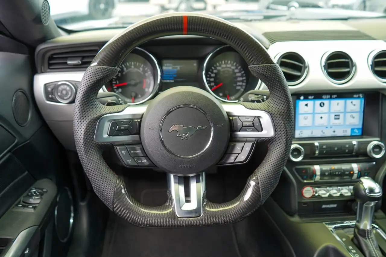 FORD MUSTANG FASTBACK 5.0 GT 421CH - BVA - CAMÉRA D'AIDE AU STATIONNEMENT - SELLERIE CUIR - CARBON - VERSION UE