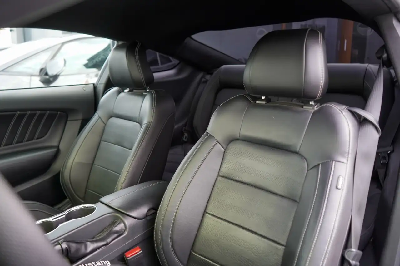 FORD MUSTANG FASTBACK 5.0 GT 421CH - BVA - CAMÉRA D'AIDE AU STATIONNEMENT - SELLERIE CUIR - CARBON - VERSION UE