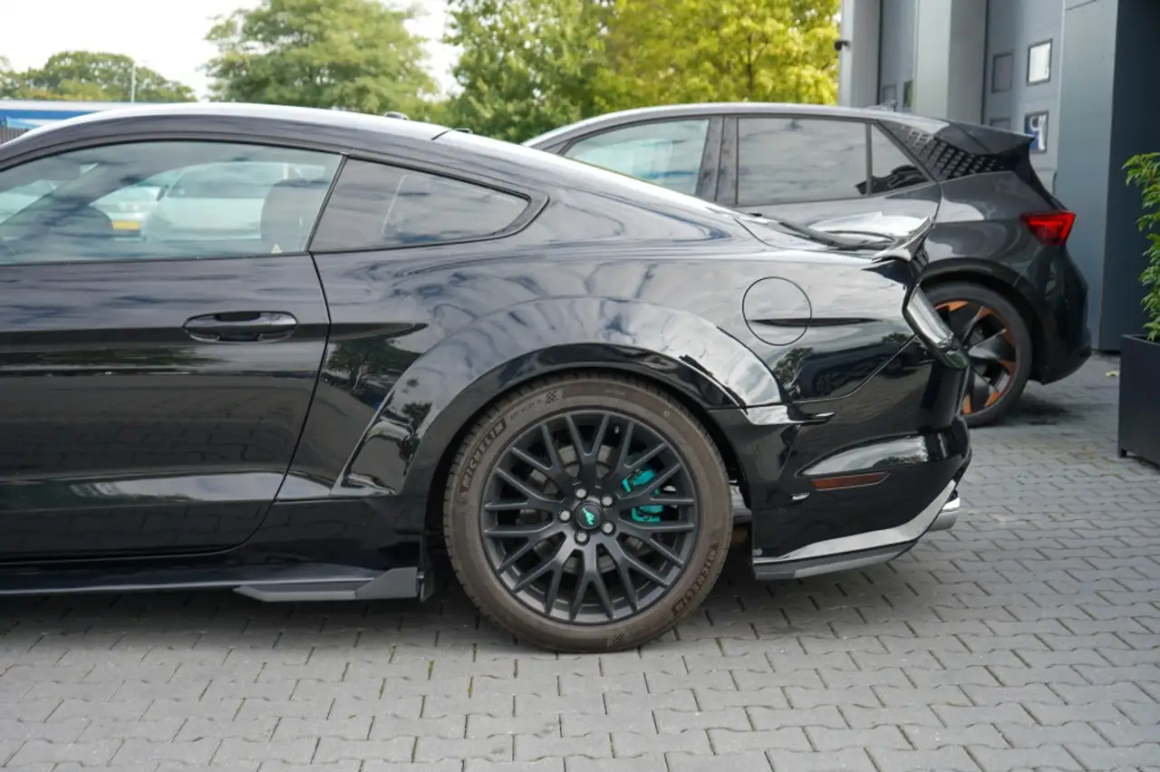 FORD MUSTANG FASTBACK 5.0 GT 421CH - BVA - CAMÉRA D'AIDE AU STATIONNEMENT - SELLERIE CUIR - CARBON - VERSION UE