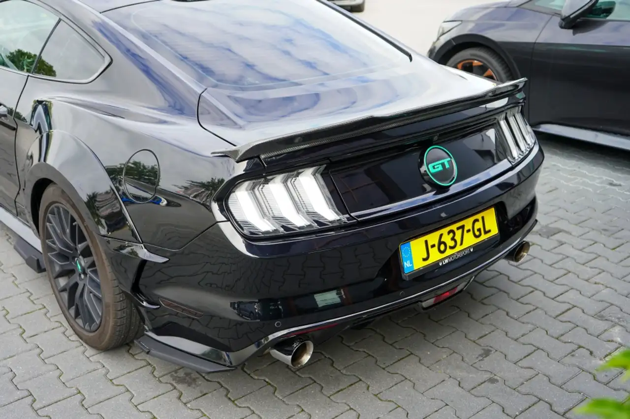 FORD MUSTANG FASTBACK 5.0 GT 421CH - BVA - CAMÉRA D'AIDE AU STATIONNEMENT - SELLERIE CUIR - CARBON - VERSION UE