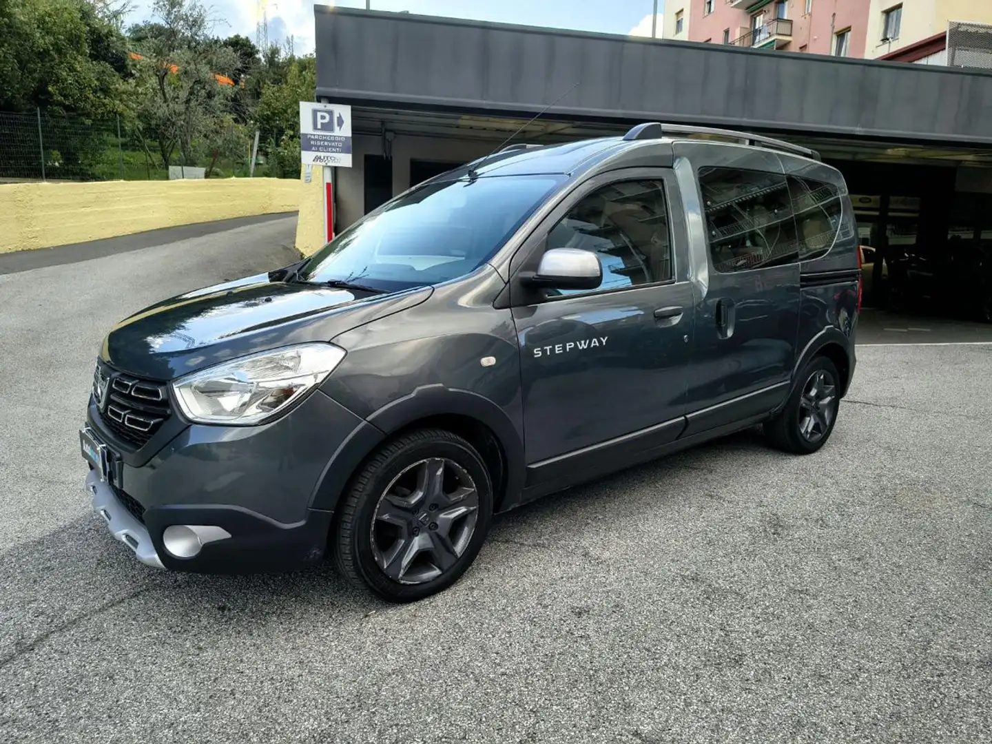 Dacia Dokker Stepway 1.5 dCi 8V 90CV - EURO 6 Grigio - 1