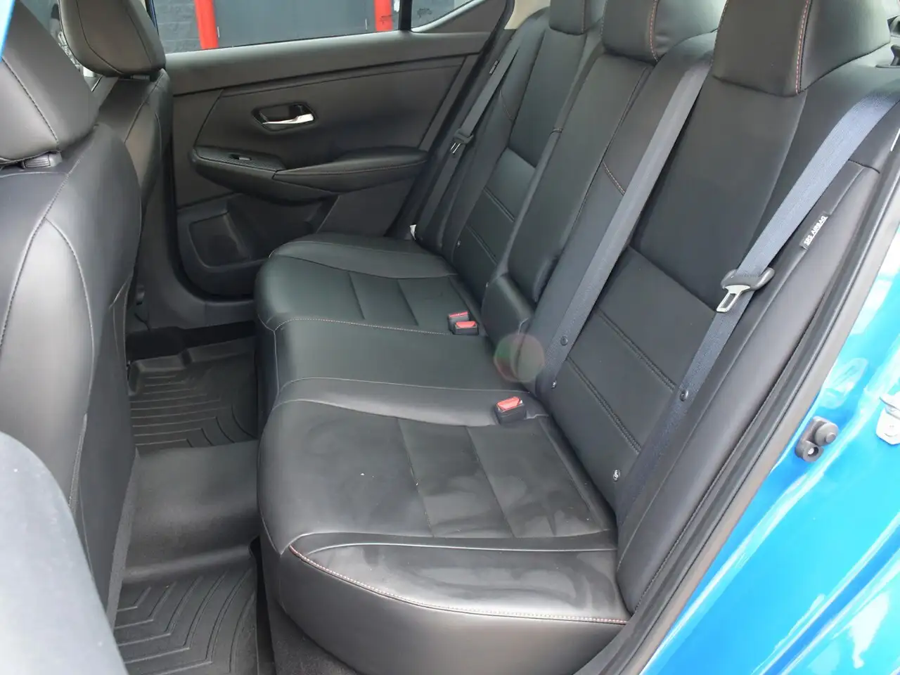 Nissan Sentra снимка Nissan Sentra