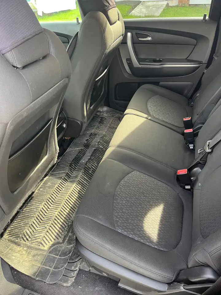 GMC Acadia снимка GMC Acadia