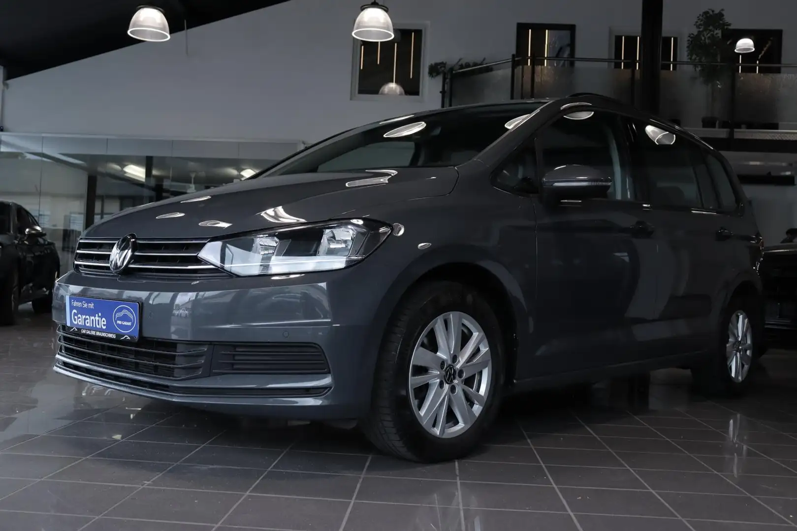 Volkswagen Touran 2.0 TDI Comfortline *NAVI*VIRTUAL*PDC* Grau - 2