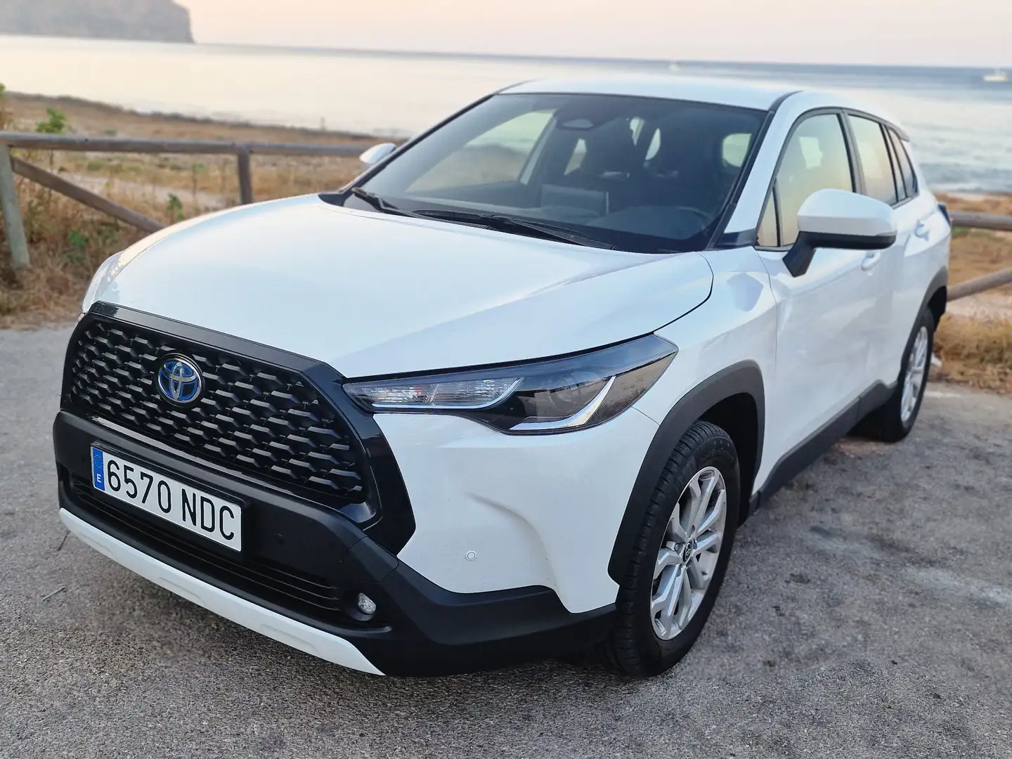 Toyota Corolla Cross Corolla Cross Hybrid 2.0 Style Plus Style Plus Blanc - 1