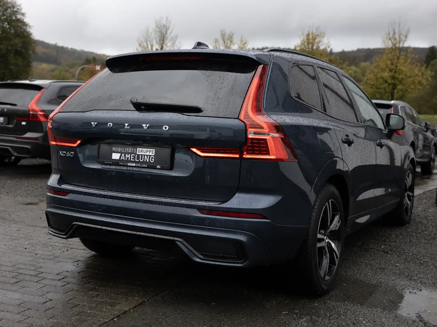 Volvo XC60 T8 R-Design Recharge Plug-In Hybrid AWD Blau - 2
